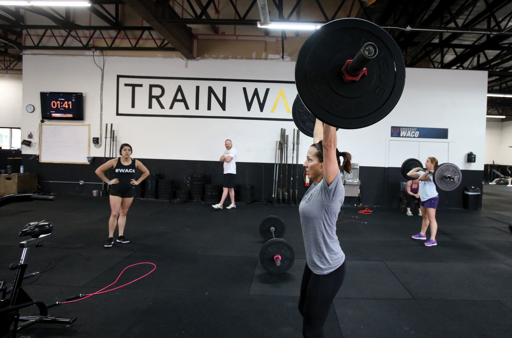 CrossFit lift 2.jpg